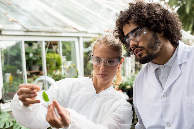 10 Things you should know about a Agricultural Biotechnologist job